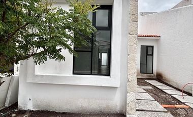 CASA EN VENTA DE 1 NIVEL Y 3 RECAMARAS EN CD. MADERAS MARQUES, QRO.
