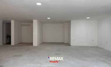 Local en Renta Ciudad Satélite, Naucalpan de Juárez, México