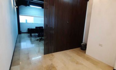 Oficina en renta/ venta lista para usar al norte de Merida