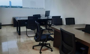 Oficina en renta/ venta lista para usar al norte de Merida