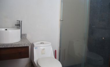 BONITA CASA EN RENTA DENTRO DE COTO