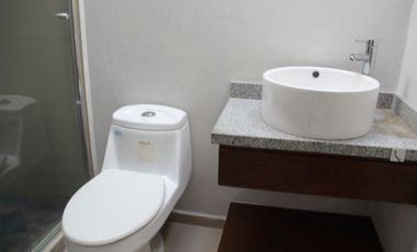 BONITA CASA EN RENTA DENTRO DE COTO