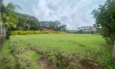 SE VENDE LOTE EN CONJUNTO CERRADO VA CIRCASIA