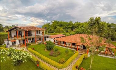 SE VENDE CHALET VA A LA HERRADURA