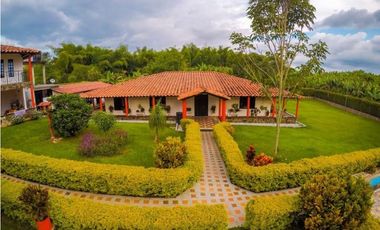 SE VENDE CHALET VA A LA HERRADURA
