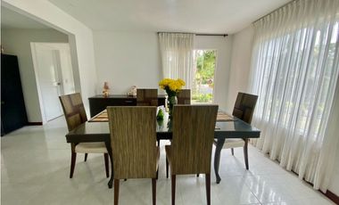 SE VENDE CASA CAMPESTRE A 10 MINUTOS DE ARMENIA