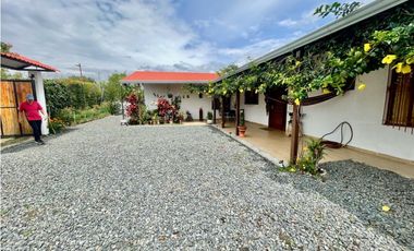 SE VENDE CASA CAMPESTRE EN ALCAL VALLE