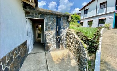 SE VENDE HOTEL CAMPESTRE A 5 MINUTOS DEL AEROPUERTO VA CALI