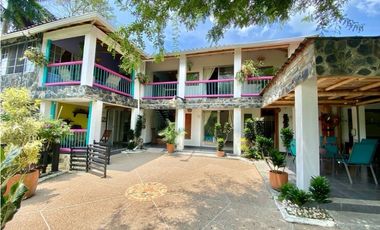 SE VENDE HOTEL CAMPESTRE A 5 MINUTOS DEL AEROPUERTO VA CALI