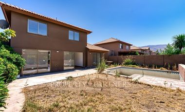 Casa Chilena en sector Chicureo Norte, Condominio seguro