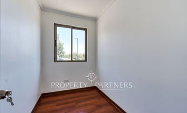 Casa Chilena en sector Chicureo Norte, Condominio seguro