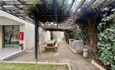 Fantástico Departamento con Jardín en Condominio