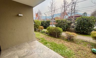 Fantástico Departamento con Jardín en Condominio