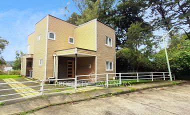 Hermosa Casa En Condominio Marina Estancilla