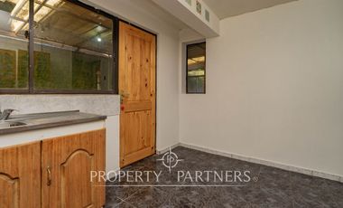 Arriendo con compromiso de compra  casa a pasos de Walker Martinez. Seguro microbarrio.