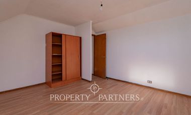 Arriendo con compromiso de compra  casa a pasos de Walker Martinez. Seguro microbarrio.