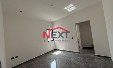 Venta Casa con 4 recamaras, una en planta baja y cocina integral incluida, Las Huertas Residencial, Arteaga