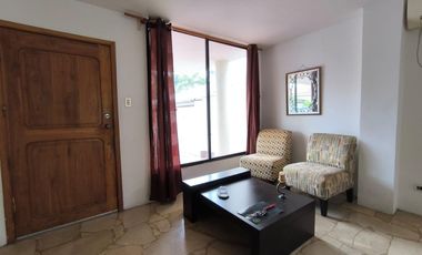 Casa en alquiler, Urbanización Laguna Club,  JohR