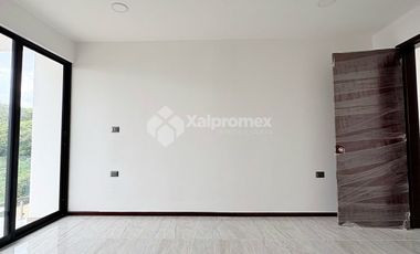 CASA EN RENTA NUEVA