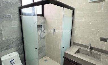 CASA EN RENTA NUEVA