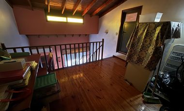 Casa con 5 domitorios con jardín, parrilla y cochera - Wilde