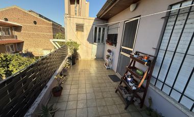 Casa con 5 domitorios con jardín, parrilla y cochera - Wilde