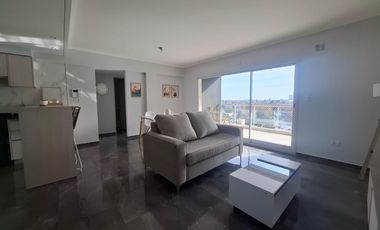 Departamento 3 ambientes con parrilla propia AMOBLADO