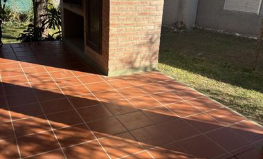 Casa en Alquiler de 3 dormitorios en Los Sueños, Valle Escondido