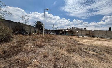 Renta de terreno comercial  sobre avenida.
