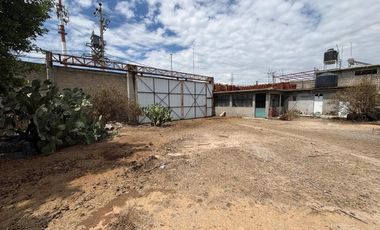 Renta de terreno comercial  sobre avenida.