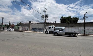 Renta de terreno comercial  sobre avenida.