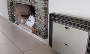 Casa en venta - 3 Dormitorios 3 Baños - Berazategui