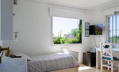 Casa en venta - 4 Dormitorios 3 Baños - Cañuelas