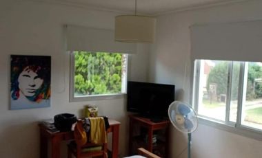 Casa en venta - 4 Dormitorios 3 Baños - Cañuelas