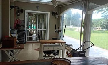 Casa en venta - 4 Dormitorios 3 Baños - Cañuelas