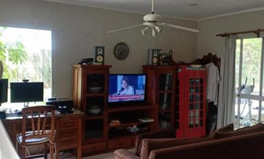 Casa en venta - 4 Dormitorios 3 Baños - Cañuelas