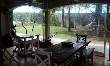 Casa en venta - 4 Dormitorios 3 Baños - Cañuelas