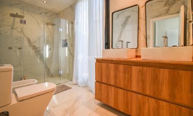 Casa en venta 5 ambientes hormigon minimalista en puertos escobar