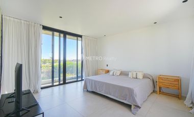 Casa en venta 5 ambientes hormigon minimalista en puertos escobar