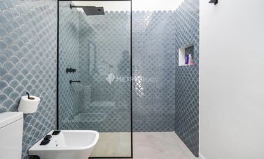 Casa en venta 5 ambientes hormigon minimalista en puertos escobar
