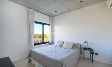 Casa en venta 5 ambientes hormigon minimalista en puertos escobar