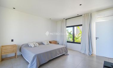 Casa en venta 5 ambientes hormigon minimalista en puertos escobar