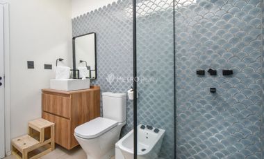 Casa en venta 5 ambientes hormigon minimalista en puertos escobar