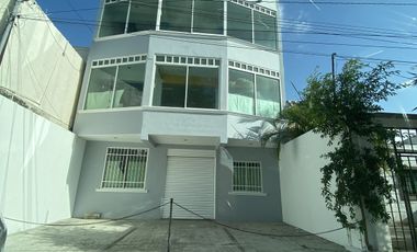 Edificio comercial en renta