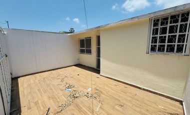Casa en renta en Veracruz col las Brisas frente a área verde