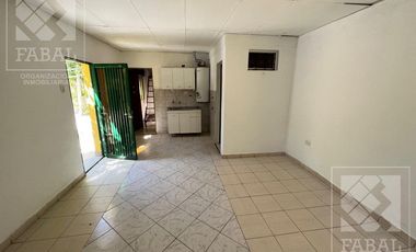 Casa alquiler Belgrano, 3 dormitorios, 3 baños, cochera x 3 autos y patio con parrilla