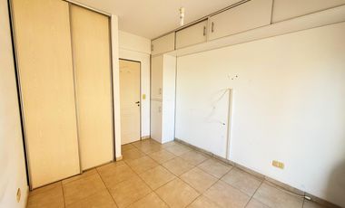 Departamento con cochera en alquiler en Victoria