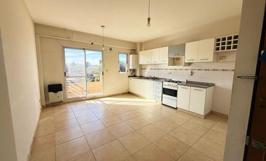 Departamento con cochera en alquiler en Victoria