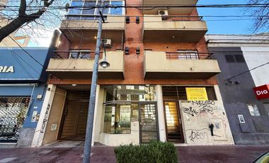 Departamento con cochera en alquiler en Victoria