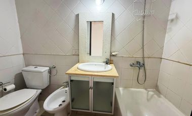 Departamento con cochera en alquiler en Victoria